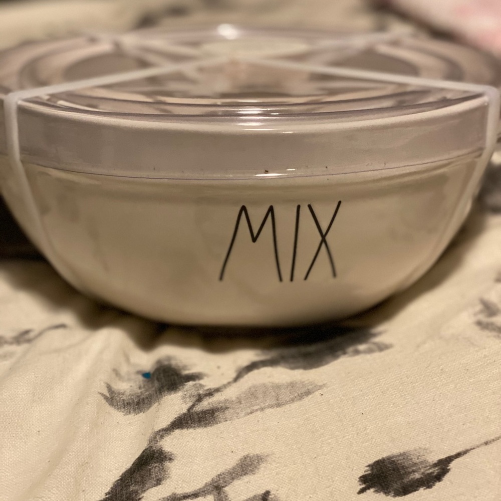 Nesting Mixing bowl set